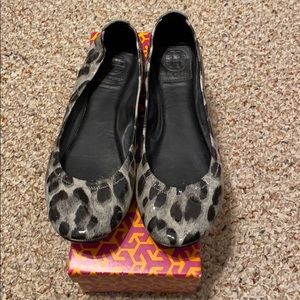 Tory Burch Eddie Flats - size 9.5